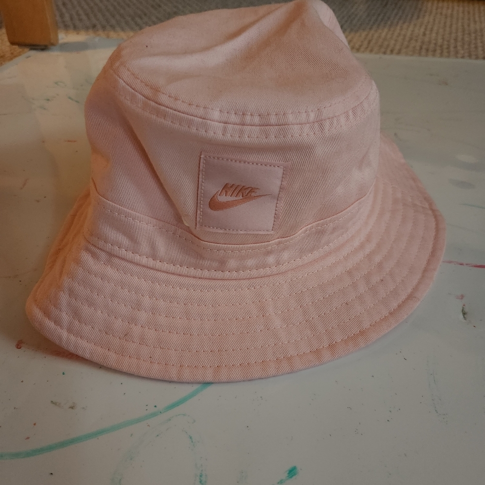 Nike Bucket Hat